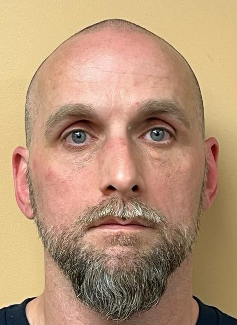 Photo of DENNIS LEE KNIGHT