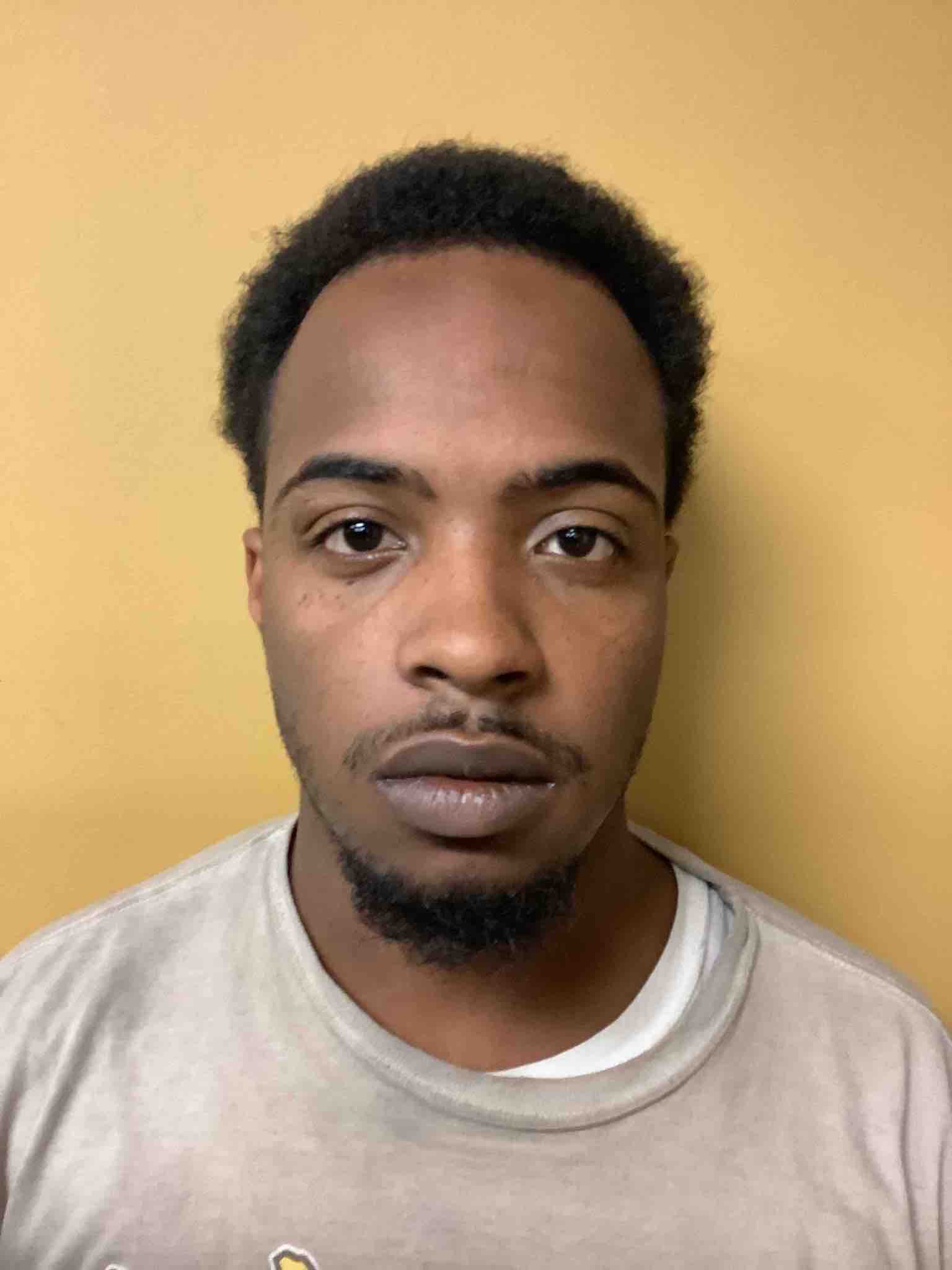 Photo of DEOVIONNE KEVON GILES