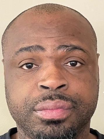 Photo of DESMOND VERNELL WOODS